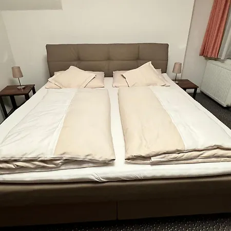 Отель Und Restaurant Pinkenburg 3*