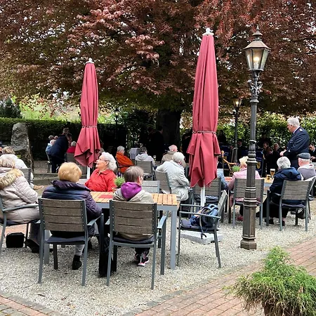 Und Restaurant Pinkenburg Отель 3*