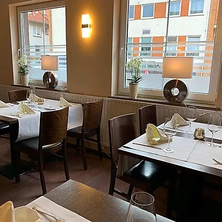 Und Restaurant Pinkenburg Hotel