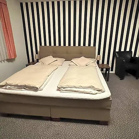 Hotel Und Restaurant Pinkenburg 3*