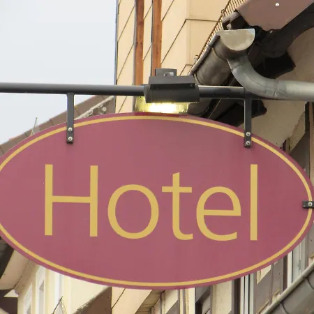 Und Restaurant Pinkenburg Отель