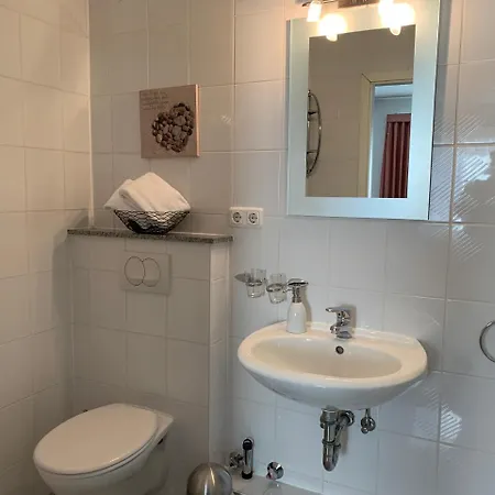 Отель Und Restaurant Pinkenburg 3*