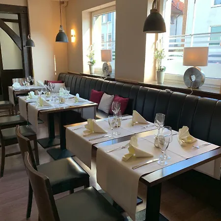 Отель Und Restaurant Pinkenburg